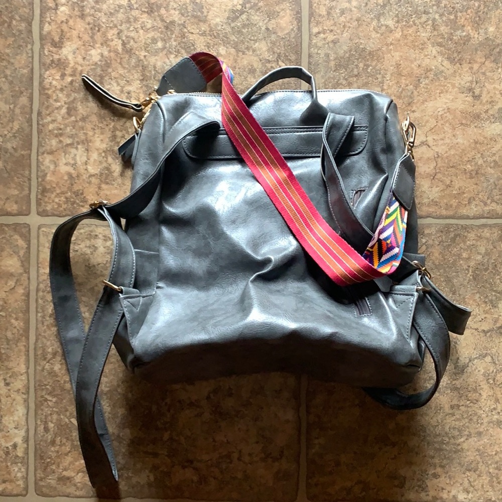 Grey purse or back pack
